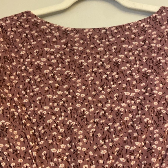 ⭐️ Y2K Aeropostale Ditsy Floral ruched cropped top size s - Picture 7 of 10